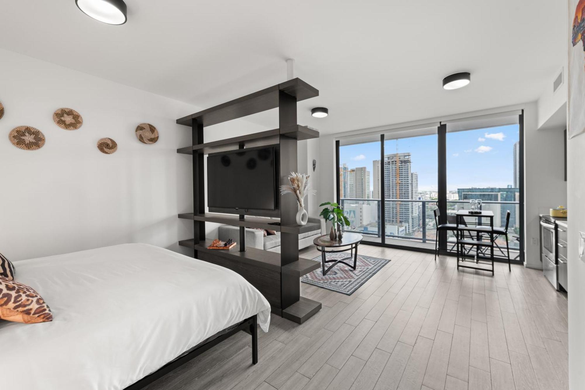 Breezy Stays Luxury Residences - Near Kaseya Center Miami Exterior photo